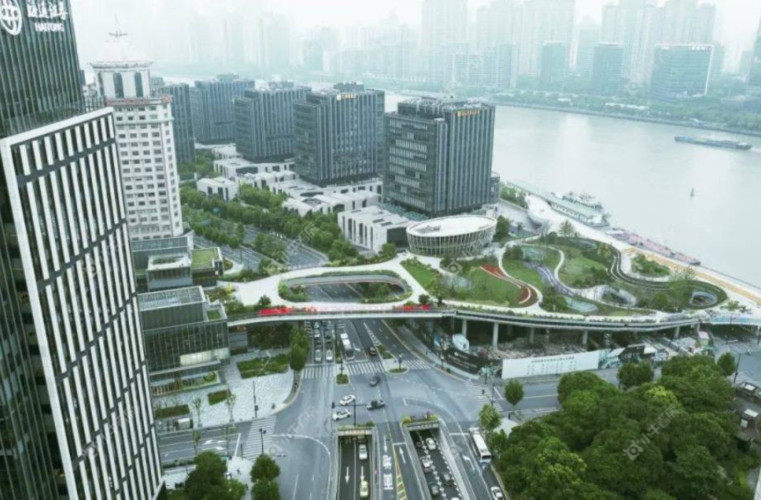 绿地外滩中心T3办公楼实景图 绿地外滩中心T3办公楼实景图