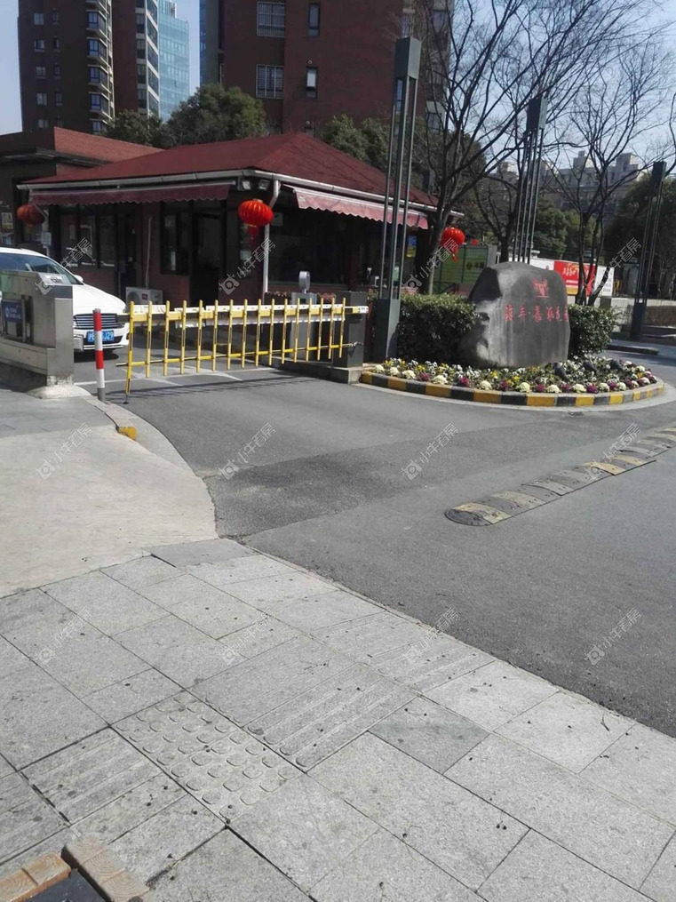 上海骏丰嘉骊花园实景图