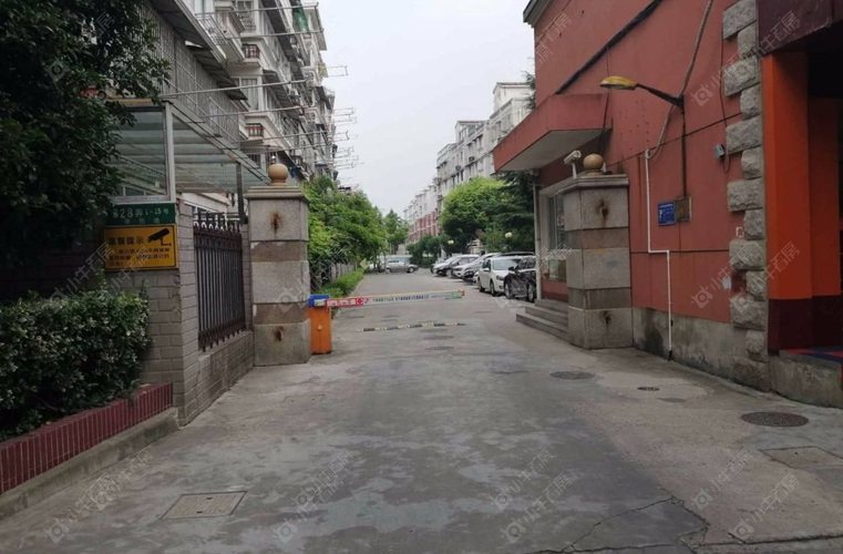 上海德华路328弄实景图
