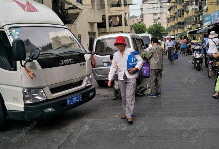 上海德园路375弄实景图