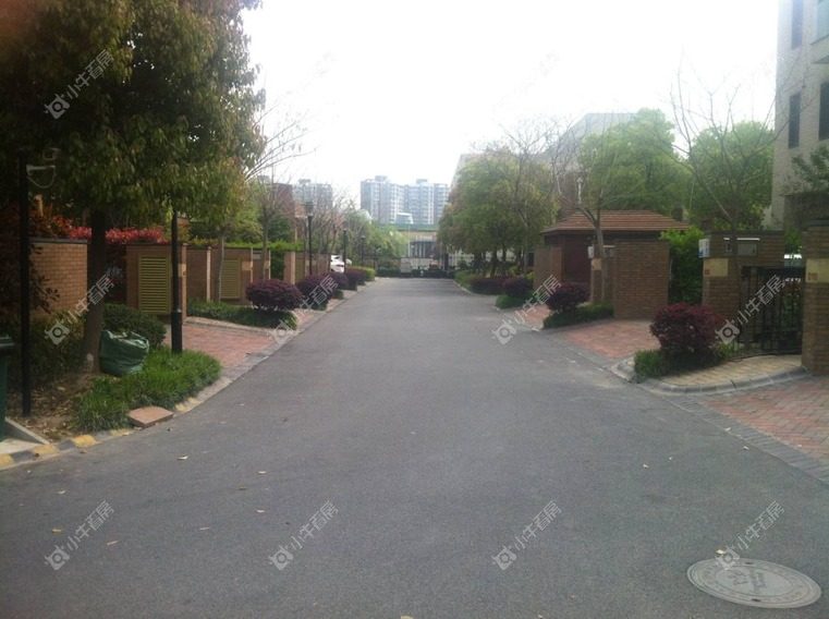 北京白金院邸别墅区实景图 北京白金院邸别墅区实景图