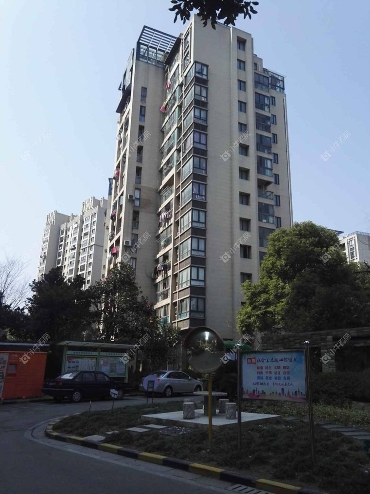 上海绿洲古猗新苑一期实景图 上海绿洲古猗新苑一期实景图