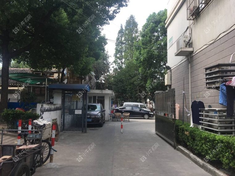 上海民主东街142弄实景图 上海民主东街142弄实景图