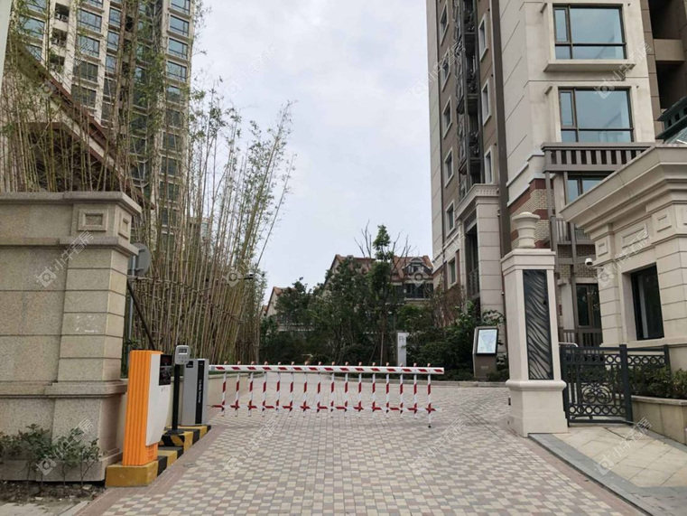 上海湖畔天下三期实景图 上海湖畔天下三期实景图