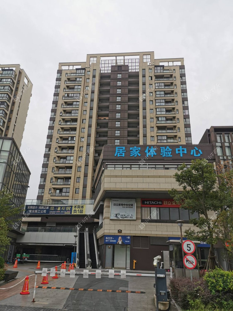 上海远香湖1号实景图 上海远香湖1号实景图