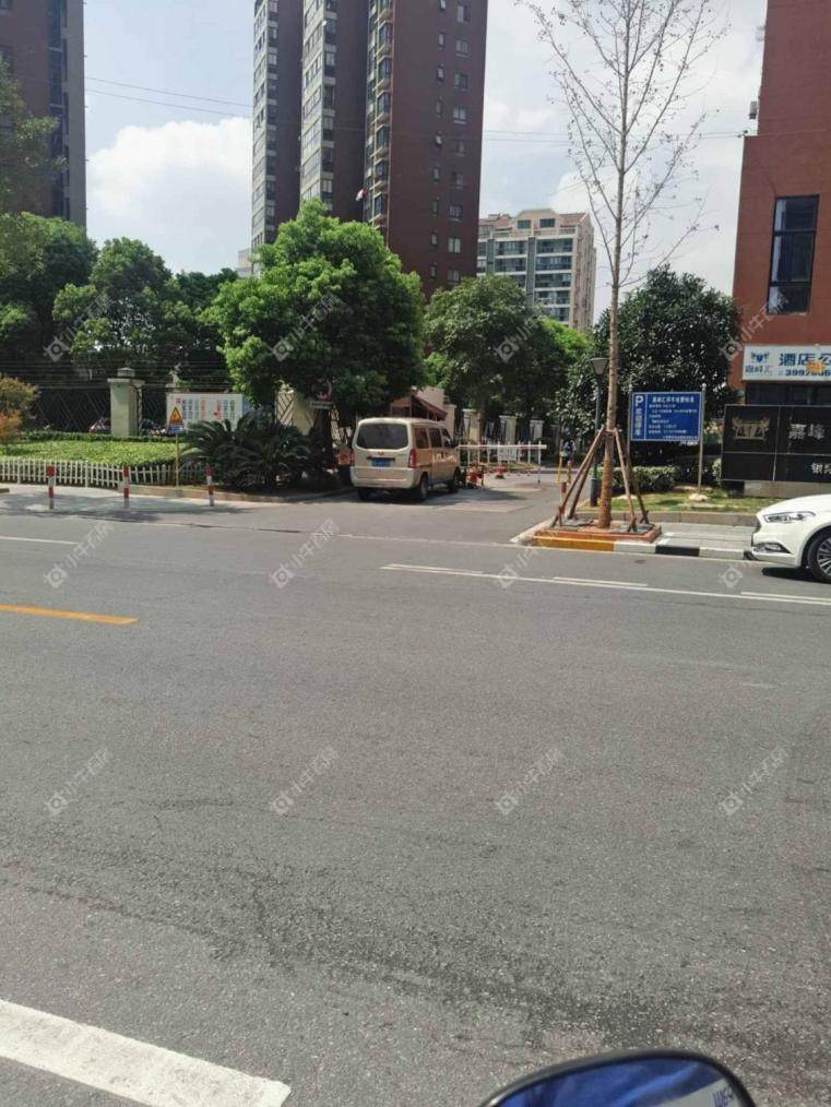 上海嘉峰汇财富广场实景图